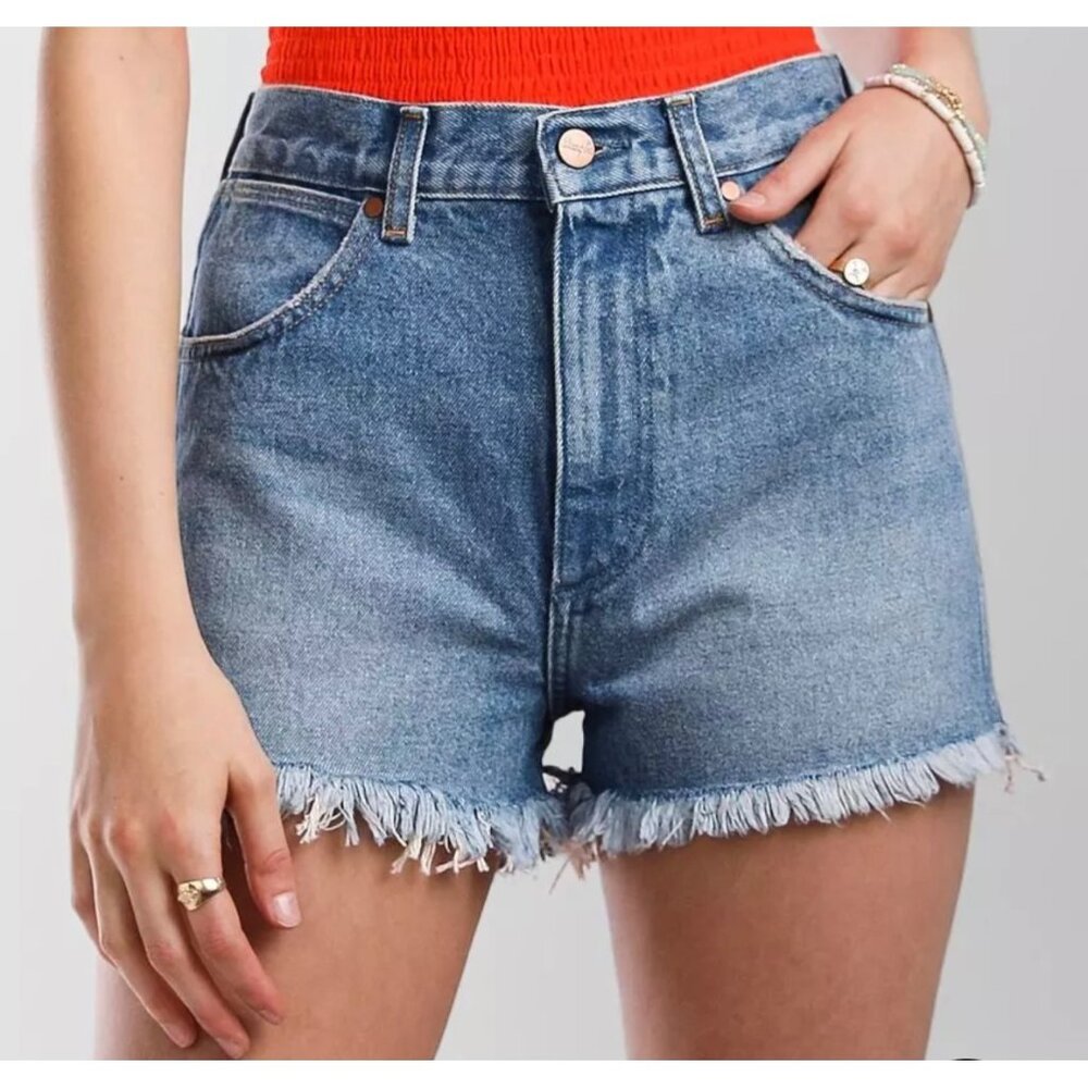 Wrangler Women's Festival Denim Short New 31